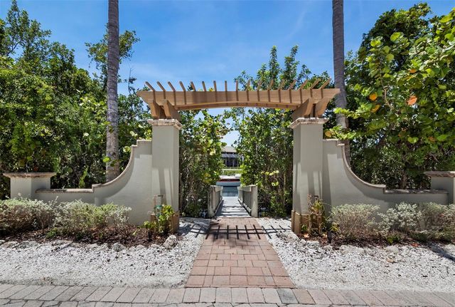 1280 HIDDEN HARBOR WAY, Sarasota, FL 34242