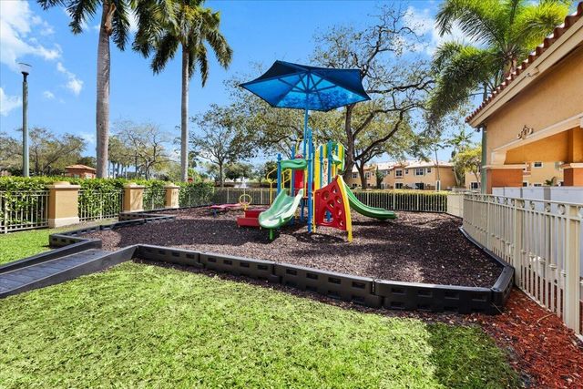 4962 Leeward Lane 3807, Fort Lauderdale, FL 33312