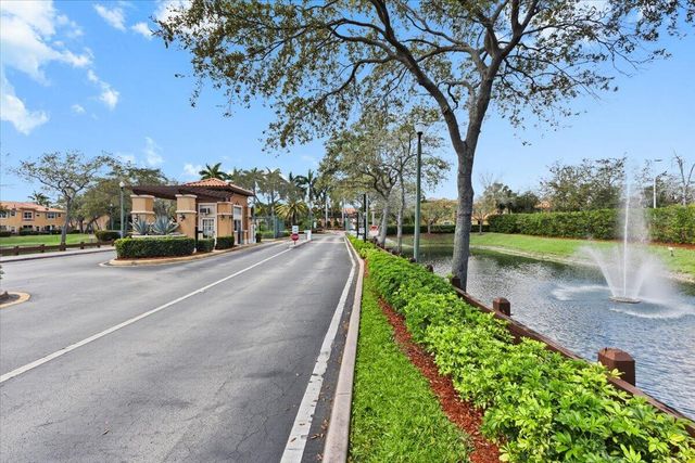 4962 Leeward Lane 3807, Fort Lauderdale, FL 33312