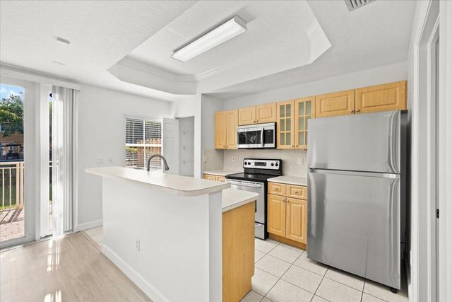 4962 Leeward Lane 3807, Fort Lauderdale, FL 33312