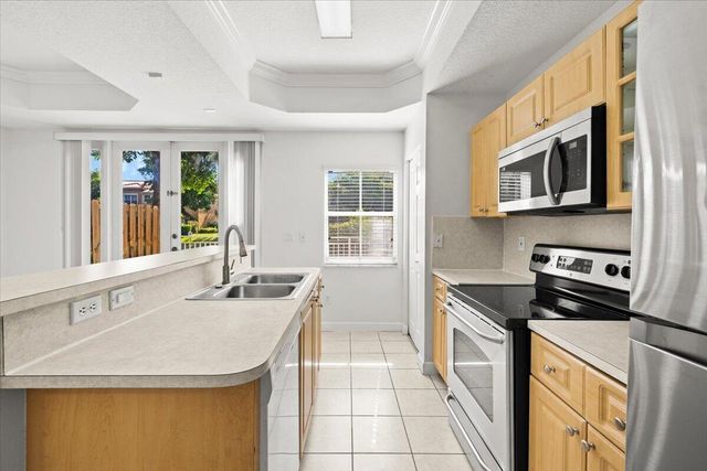4962 Leeward Lane 3807, Fort Lauderdale, FL 33312