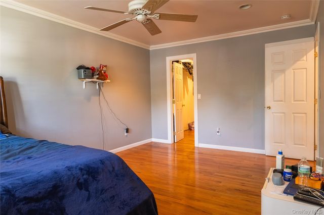 5 2nd Street, Coram, NY 11727