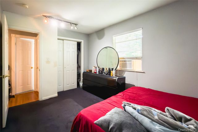 5 2nd Street, Coram, NY 11727
