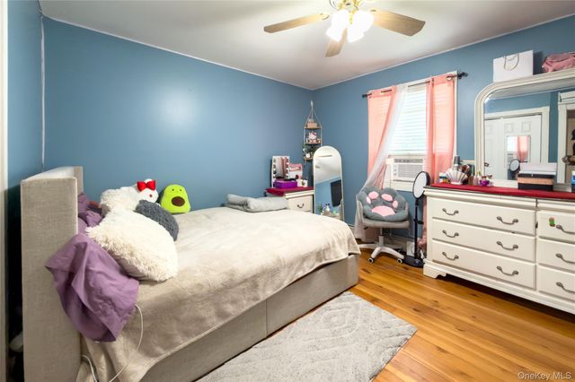 5 2nd Street, Coram, NY 11727