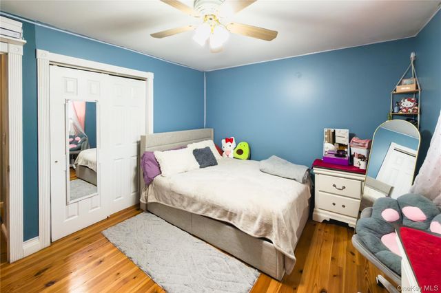 5 2nd Street, Coram, NY 11727