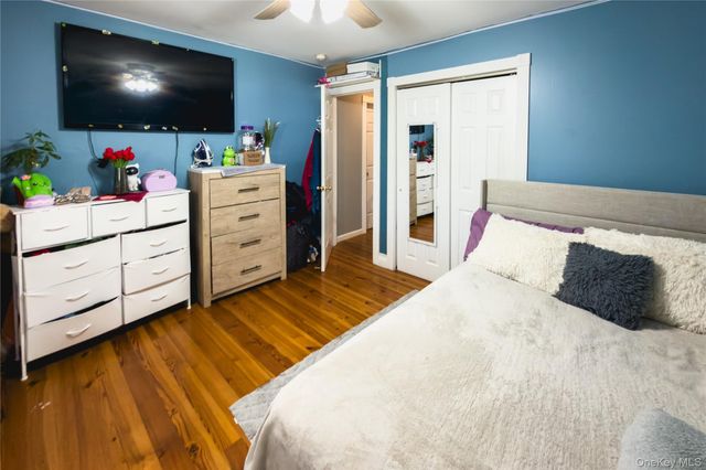 5 2nd Street, Coram, NY 11727