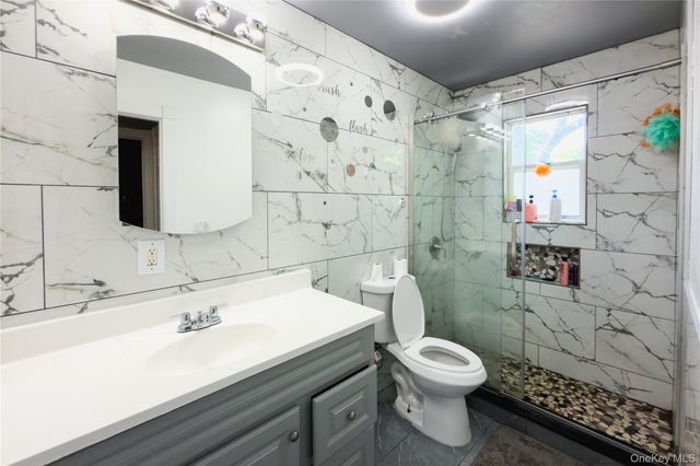 5 2nd Street, Coram, NY 11727