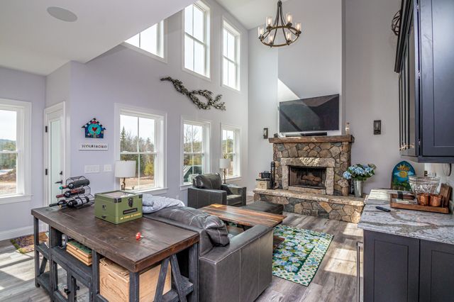 13 Village Corner Road, Wolfeboro, NH 03864