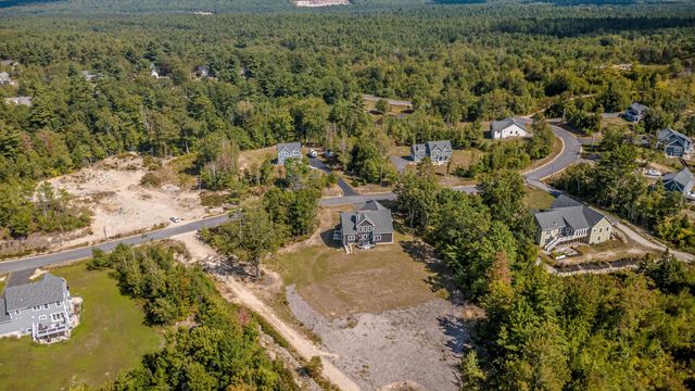 13 Village Corner Road, Wolfeboro, NH 03864
