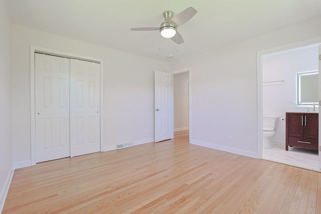 2232 Sprucewood Avenue, Des Plaines, IL 60018