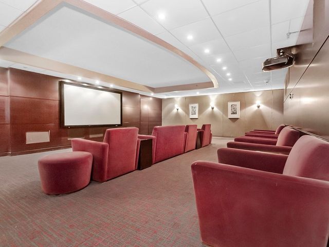 8 Museum Way 802, Cambridge, MA 02141