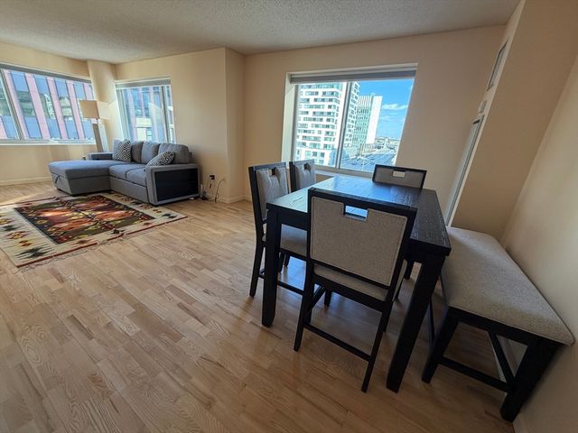 8 Museum Way 802, Cambridge, MA 02141