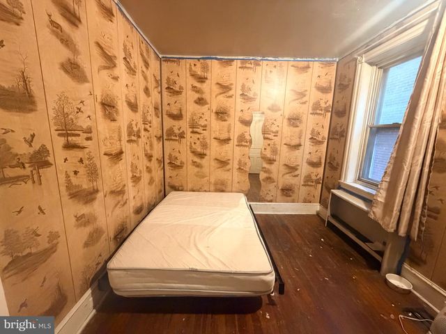 132 DELPHINE ST, Philadelphia, PA 19120