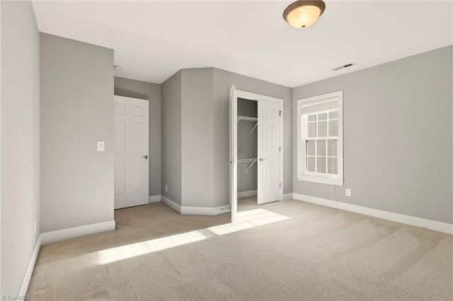 12 Pepperwood Circle, Greensboro, NC 27410