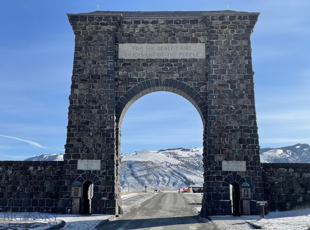 301 Spring Street, Gardiner, MT 59030 photo 15