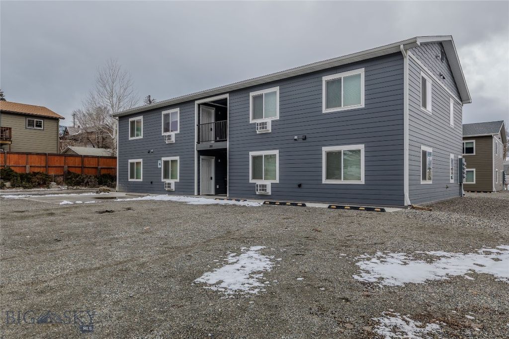 301 Spring Street, Gardiner, MT 59030 photo 8