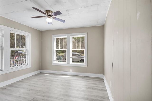 707 Green, Palestine, TX 75801