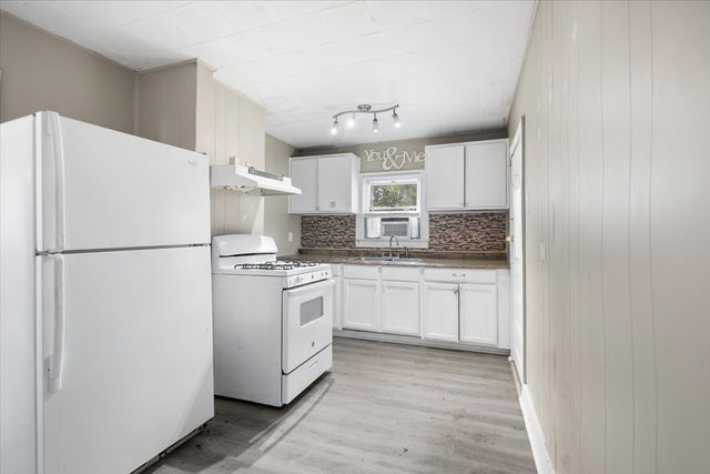 707 Green, Palestine, TX 75801