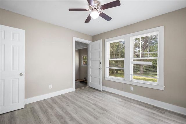 707 Green, Palestine, TX 75801