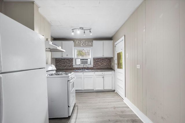 707 Green, Palestine, TX 75801