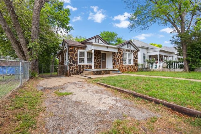 707 Green, Palestine, TX 75801