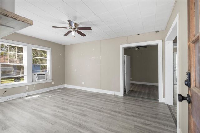 707 Green, Palestine, TX 75801