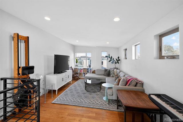 3960 Mariposa Street, Denver, CO 80211