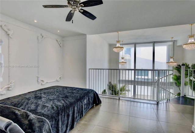 300 S Biscayne Blvd L-626, Miami, FL 33131