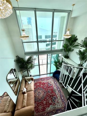 300 S Biscayne Blvd L-626, Miami, FL 33131