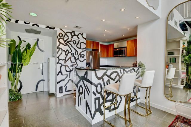 300 S Biscayne Blvd L-626, Miami, FL 33131