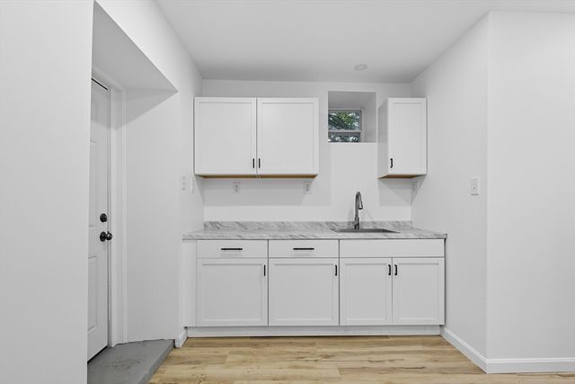 2 Bartlett Avenue 1, Belmont, MA 02478