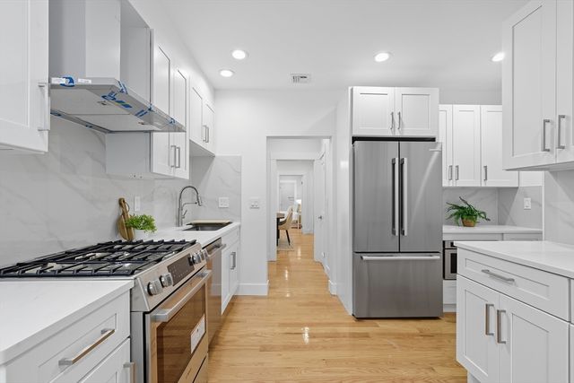 2 Bartlett Avenue 1, Belmont, MA 02478