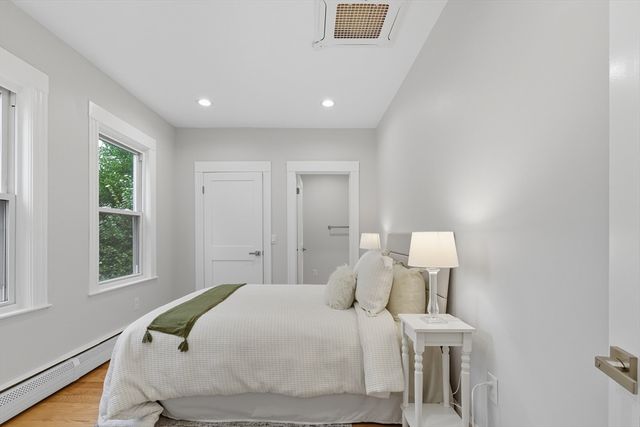 2 Bartlett Avenue 1, Belmont, MA 02478