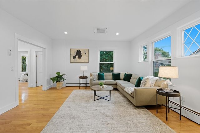 2 Bartlett Avenue 1, Belmont, MA 02478