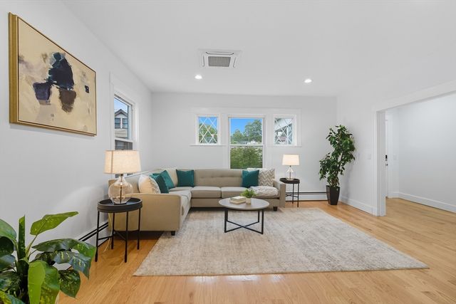 2 Bartlett Avenue 1, Belmont, MA 02478