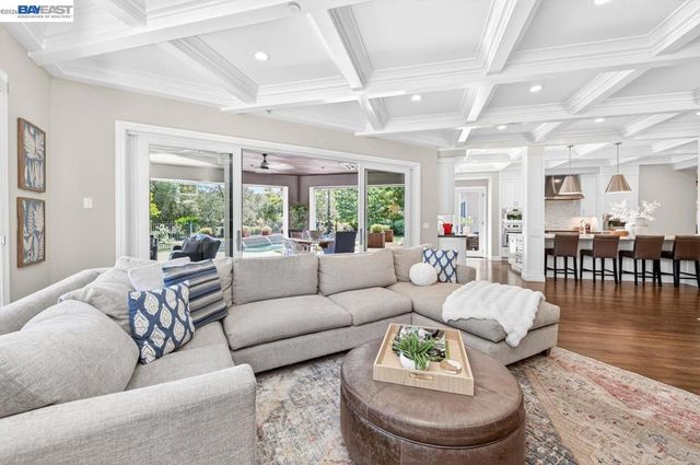 1220 Piemonte Dr, Pleasanton, CA 94566