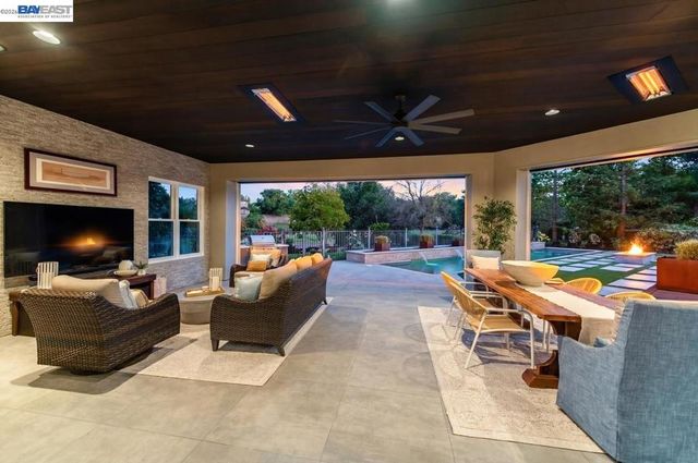 1220 Piemonte Dr, Pleasanton, CA 94566