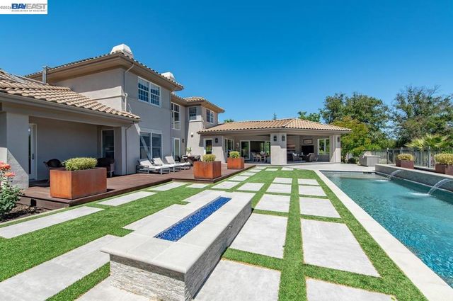 1220 Piemonte Dr, Pleasanton, CA 94566