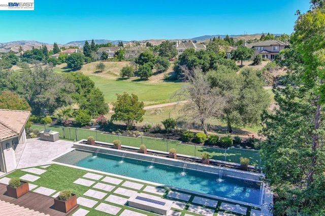 1220 Piemonte Dr, Pleasanton, CA 94566