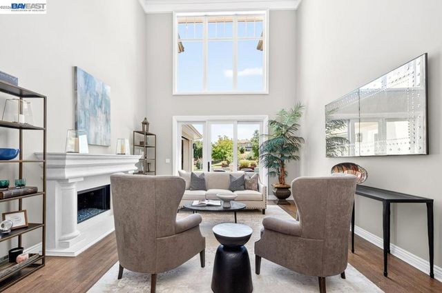 1220 Piemonte Dr, Pleasanton, CA 94566