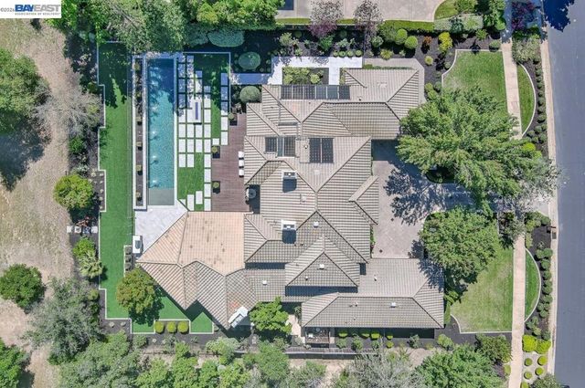 1220 Piemonte Dr, Pleasanton, CA 94566