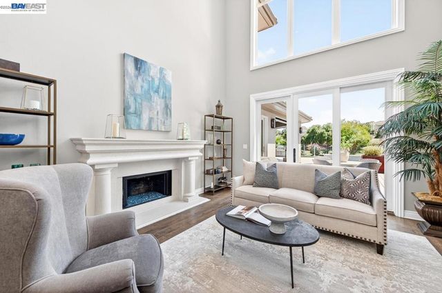 1220 Piemonte Dr, Pleasanton, CA 94566