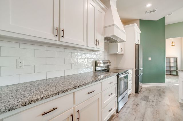 6009 Kentucky Street, Joshua, TX 76058