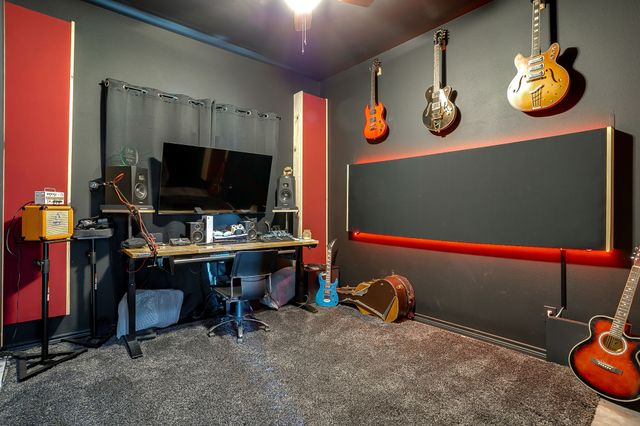 6009 Kentucky Street, Joshua, TX 76058