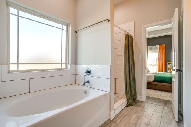 6009 Kentucky Street, Joshua, TX 76058