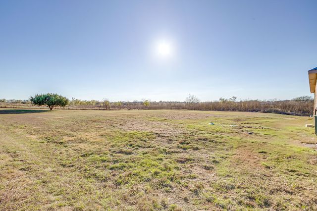 6009 Kentucky Street, Joshua, TX 76058
