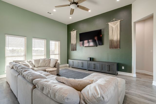 6009 Kentucky Street, Joshua, TX 76058