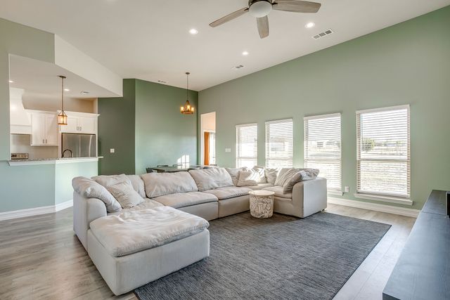 6009 Kentucky Street, Joshua, TX 76058