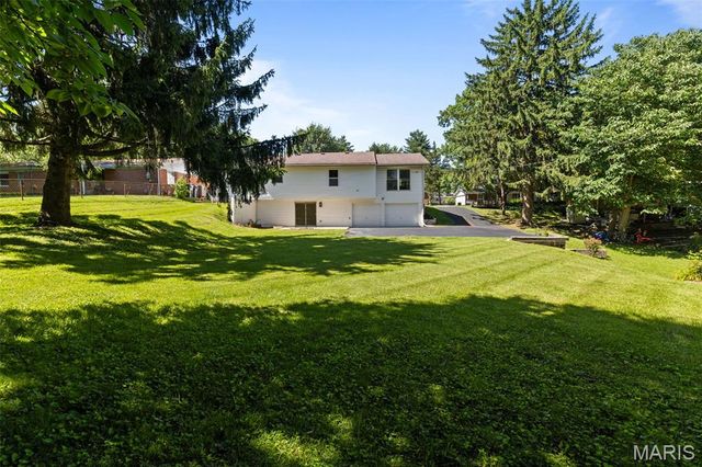 104 Primrose Lane, Fairview Heights, IL 62208