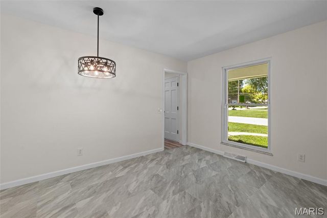 104 Primrose Lane, Fairview Heights, IL 62208